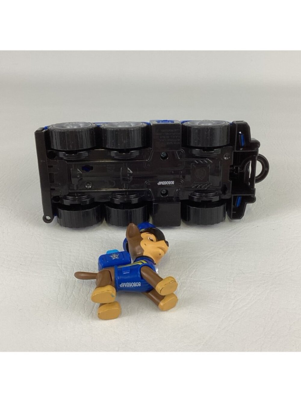 Paw Patrol Ultimate Rescue with Chase Pup Figure Police Cruiser Vehicle Toy Lot - Picture 7 of 7